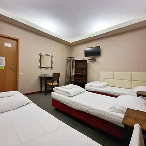 Helvetia - Private And Nocleg ze śniadaniem Warszawa